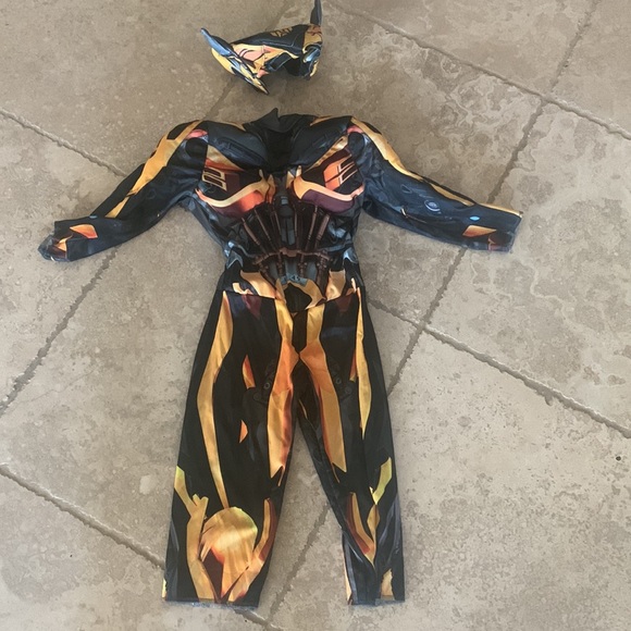 Bumblebee Transformers costume - Picture 4 of 4